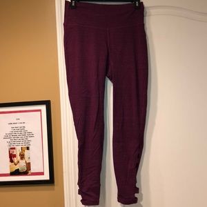 Maroon Old navy leggings with design